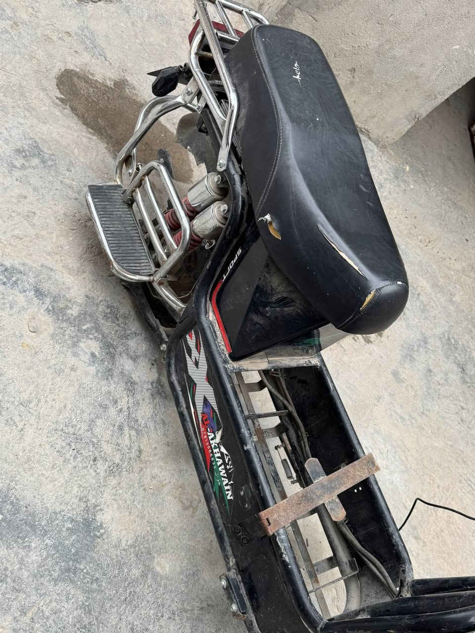 جبلي متروك مثل ماموضح بل صوره الكشر مالته نضيف عفته يشتغل مابي شي نقص الويل الخلفي وبطاريات 
١٢٠ الف وبي مجال


**إذا كنت صاحب هذا الإعلان وتريد حذفه لأي سبب، رجاءا أرسل رسالة إلى الدعم الفني**