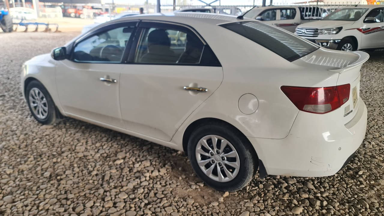 البيع سيراتو موديل 11 رقم سليماني محرك 1600 سونار موجود المكان واسط الزبيديه ***********
