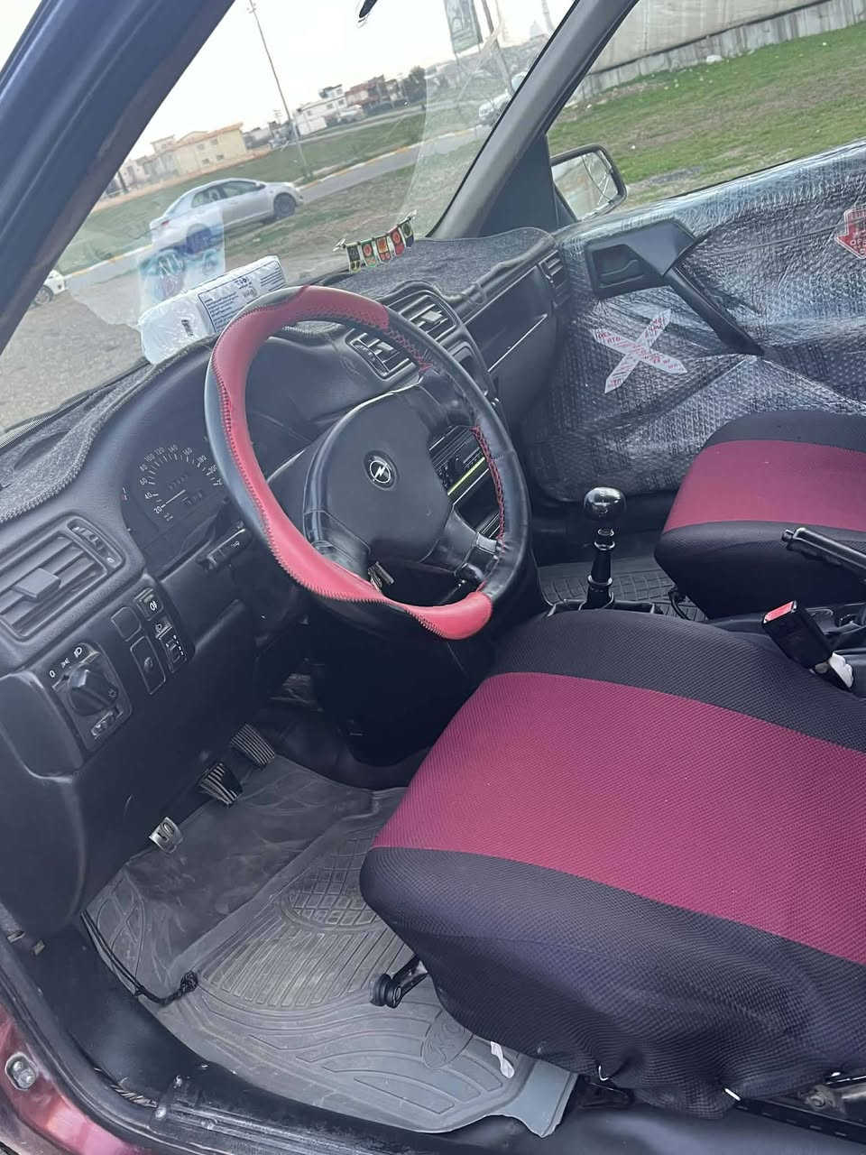 ئۆپڵ ڤێکترا مۆدێل 1992 مەکینە 20کێر و مەکینە بەشەرت سەنەوی تا2030تازەیە کۆبۆنی بەنزینی لەگەڵە دووجام کارەباو سڵایت کارەبای  چوار تایەی تازەی لەژێرە
سعر/43 مجال
***********
***********
