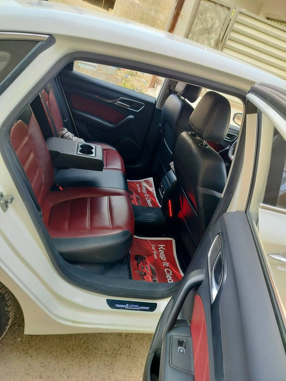 سلام عليكم للبيع أو مراوس امجي 6
اعله فااه بيهن استيراد خاص تحكم 
استيرن محرك 1500تيربو. بدون ادونز 
كير اوتماتيك وه 7نمر عادي جلد كشن كهرباء
تدفىه تبريد فول موديل 23 بيها فقط دوسه 
مطعوجه قليل من يم باب السايق البقيه كفاله 
السعر 135مجال كلش قليل 
***********
***********
