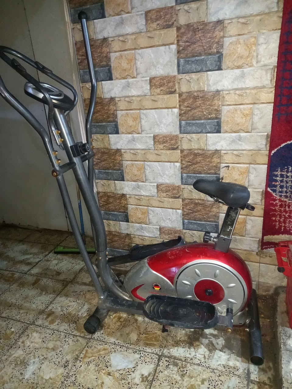 جهاز رياضيه وبتكال استخدام منزلي نضيف جدا وزن يتحمل ١٤٠كيلو وربي العنوان بغداد بغداد, العراق


**إذا كنت صاحب هذا الإعلان وتريد حذفه لأي سبب، رجاءا أرسل رسالة إلى الدعم الفني**