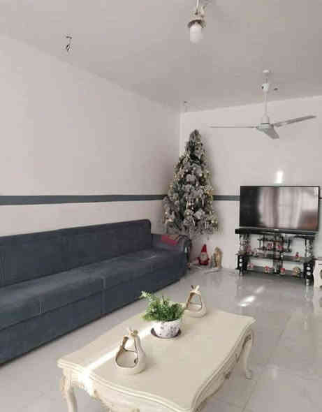 ✨🏡 دار + مشتمل لــلــبــيــع 🏡✨
━━━━━━━━━━━━━━━━━━
📍 الموقع: بابل – حي الجزائر – خلف مستشفى الحياة
📏 المساحة: 275 م
الملكية : طابو زراعي سند ٢٥
━━━━━━━━━━━━━━━━━━
🏠 تفاصيل العقار:
الطابق الاول : غرفتين نوم – هول – استقبال – مطبخ – مجموعة صحية – طارمة – حديقة
الطابق الثاني : غرفتين نوم 
━━━━━━━━━━━━━━━━━━
💰 السعر: 250 مليون
يمكن البيع مقدمة 175 مليون والباقي أقساط
━━━━━━━━━━━━━━━━━━
📞 للاستفسار والاتصال:
***********
***********
*********** (المهندس أمير الحسناوي)

#مكتب_عقارات_أبراج_بابل 🏗️
📍 العنوان: بابل – حي الجزائر – مقابل الجسر الدولي
