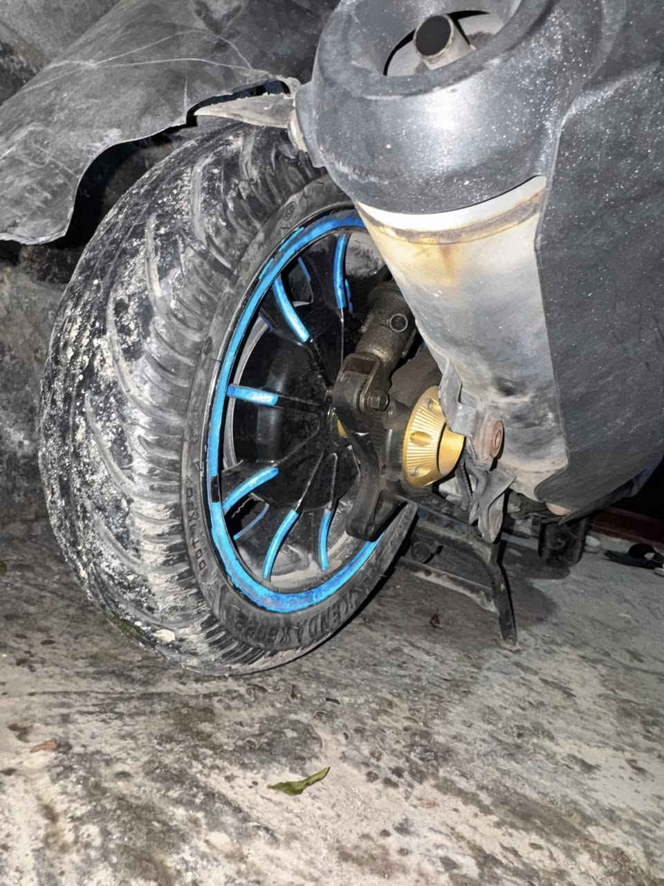 يا الله السلام عليكم للبيع سكنس فحل نوزل الدراجه عليها هاوزن رياضي و ويل تك خلفي اخذته قبل شهر رمبه وتاركه بسبب عدم تفرغ ما بيها نقوصاات فقط الدشبول و الاشاير طافيه من اخذته من الرمبه هيه هيج و ما سويتهن سعرها 1200وبيها مجال للشراي عنواني الدوره البوعيثه اجاوب اتصال فقط***********
