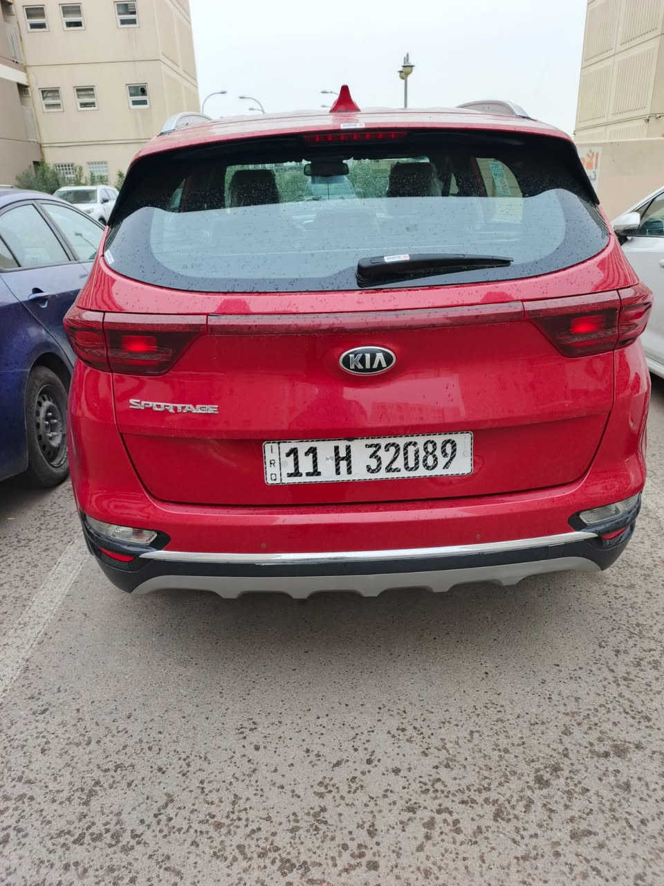 السلام عليكم سبورتج للبيع خليجي موديل 21 سياره حلوة وخير من الله مكينة 2000 دوش ماشية 46السيارة على وضع الشركة مواصفات بصمة كشن كهرباء كامرة دوارة حساسات خلفية امامية شاشة كبيرة سعرها 200 مكاني المشتل للاستفسار 
***********حجي وسام
