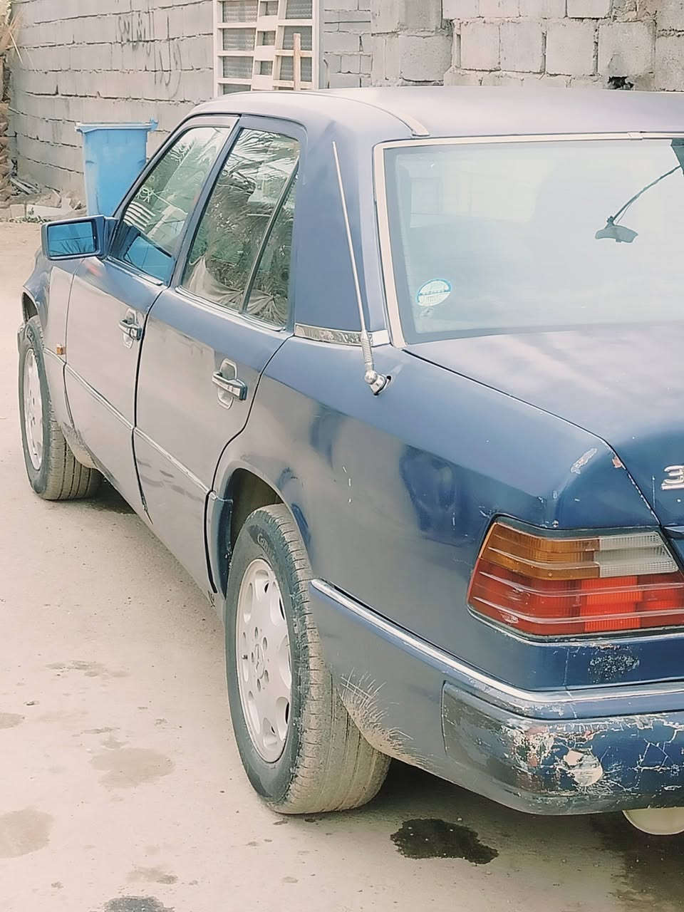 سلام عليكم سياره مارسدس دب موديل 90⁦ـ مكينه بطه 300 سياره جاهزه مابدل بيه اي شي  القواعد سليمه تخم تاير جديد كهربائيات شغاله  ديالى بعقوبة تقاطع القدس 
سعر 50 وبيه مجال بسيط حك جيه ***********
