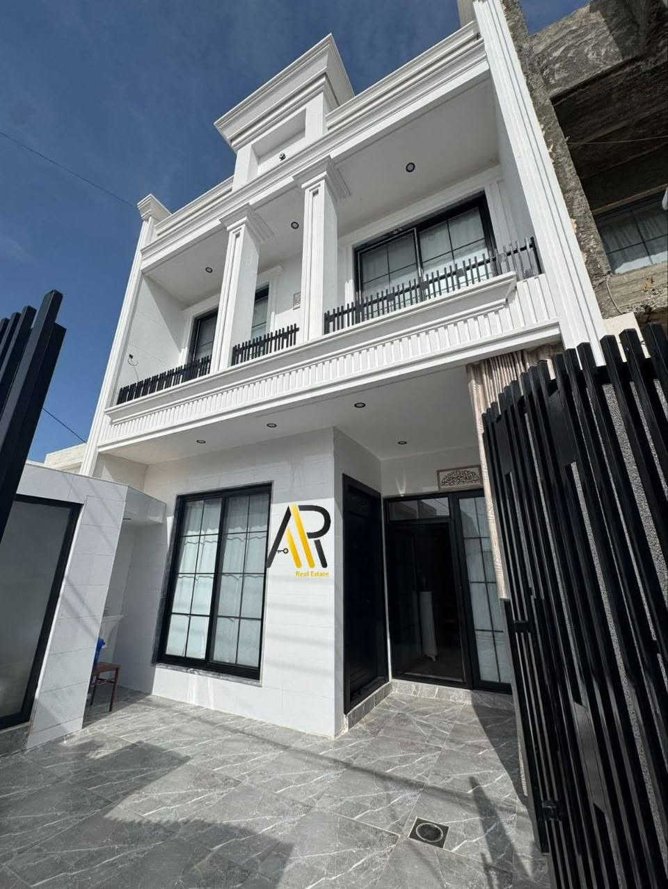#عقارات_ابو_وسام
🔸سند طابو يتسجل بإسم اي عراقي
📍أربيل-بيت للبيع حي قربو قرب سايدين لاوان

➖مساحة 125M طابقين 
يتكون⤵️
➖4غرف نوم 
➖استقبال-صاله-مطبخ-مجموعه صحيات-كراج

📸 السعر والصورة متوفرة على قناتنا الرسمية في التليكرام 👇
🔗 https://t.me/Hassanabowissam
تابعنا الان وشوف احدث العقارات يوميا ع الصفحه الرسميه في فيسبوك
🔗https://www.facebook.com/share/1FHZ1d86H9/

📞 تواصل مباشر واتساب أو اتصال:
📱 ***********
📱 ***********

#عقارات_اربيل #شقق_للبيع_اربيل #بيو_لبيع_اربيل  #فلل_للبيع_اربيل #مجمعات_سكنية_اربيل
 #عقارات_كردستان  
#استثمار_عقاري_اربيل #عقارات_بغداد_سليمانية_اربيل  #عقارات_شمال_العراق  

⬅️ الأسعار والصور داخل القناة… لا تفوّت الفرصة

تابعنا الان وشوف احدث العقارات يوميا 🏘️
🔗https://t.me/Hassanabowissam

8 دفتر 30 ورقه

