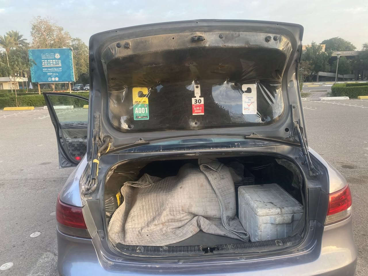 سلام عليكم سوناتاموديل 2007وارد أمريكي مصبوغه احزام ضرره في الجنطه جاملغ الخلف من صفحت السايق وسعر 95وبيه مجال بسيط مكان بغداد الدوره رقم ***********
