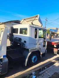 سياره فالفو كرين موديل 2004بدون تحويل وكاله عامه فقط 07830650326