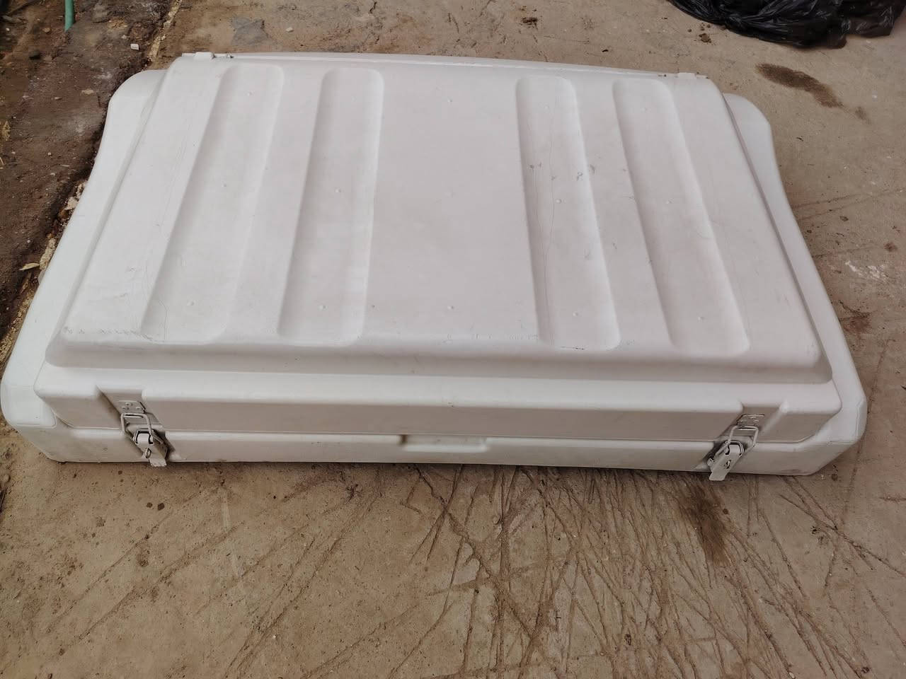 سلام عليكم 
مكلف بنشر كاسحه شوفت عينك للبيع اني مكلف بنشر رقم صاحبها 
 
***********
