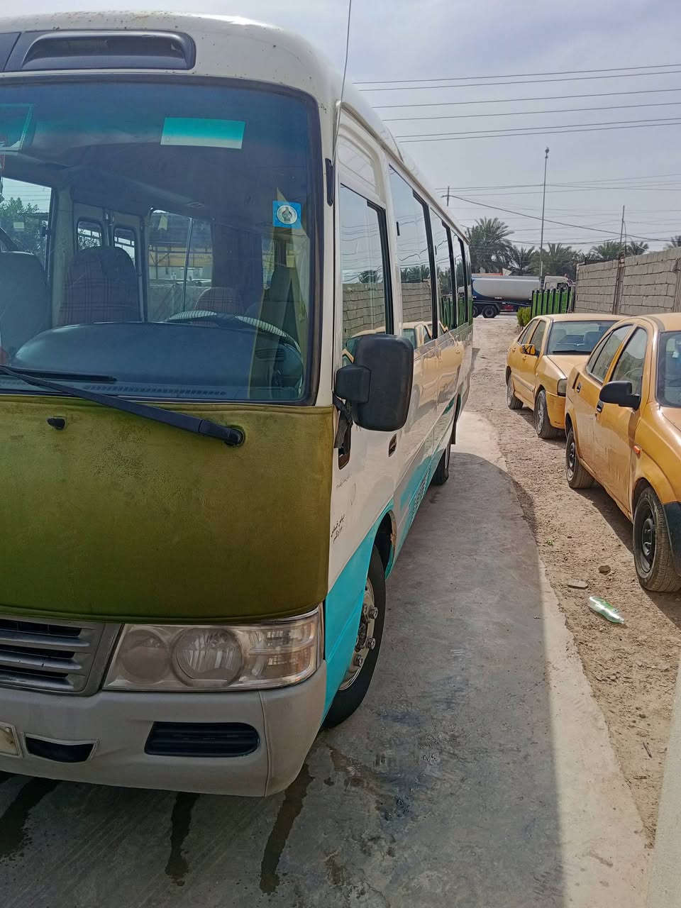 السلام عليكم
كوستر 2005 كير مكينه اكسل شرط الفحص كله جديد صدر جديد تايرات نص عمر منظومه غاز 80 لتر كمبريسر وفريز كامل جدد شادهن مال حاويه السيارة كفاله من الضربة والصبغ من عده باب السايق بس ضربه ومعمر وبيها رش بالبجم الأخضر بعده أساس ما صابغه وسابقا مكفوب من الصبغ من عده متره وحده بالاخضر مصبوغة قبل 180 وبيها مجال مكاني بغداد رقمها بصره رقم انكليزي مصفره هيئه ومرور قبل شهر محولها باسمي للستفسار *********** واسف على الاطاله بس حتى تعرف التفاصيل كامله
