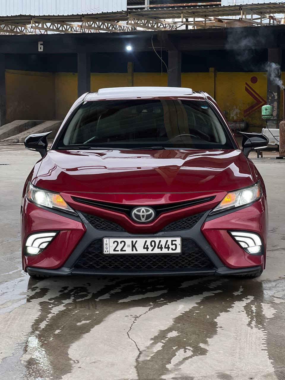 كامري للبيع او المراوسه حسب القناعه 
موديل 2018
مواصفات se please 
فول بصمه سلايت شاحنه لاسلكي رادار امامي خلفي 
كشنات هيتر 
السياره ضررها ثلث قطع فقط خلفي يعني قبغ صندوق والجاملغات 
بدون ايرباك 
بچم كبس  
سنوية باسمي لسنة 2027 
هزة جديد 
السعر/170
السيارة امريكي 
***********
