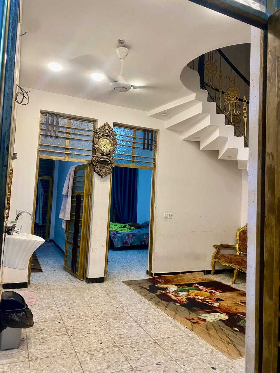 سلام عليكم
بيت للبيع مساحه 140

مكان حي طارق القديم 

السعر 95 وبي مجال 

للاستفسار ***********
