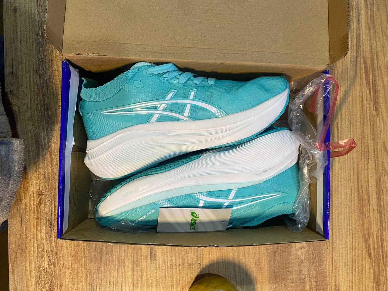 41-40-42
شرط اذا مو مطابق وكالة رجعها 
نفسها بصفحات تنباع 65 يمي ب30 لان باقي قياسات صغار 
توصيل 5


**إذا كنت صاحب هذا الإعلان وتريد حذفه لأي سبب، رجاءا أرسل رسالة إلى الدعم الفني**