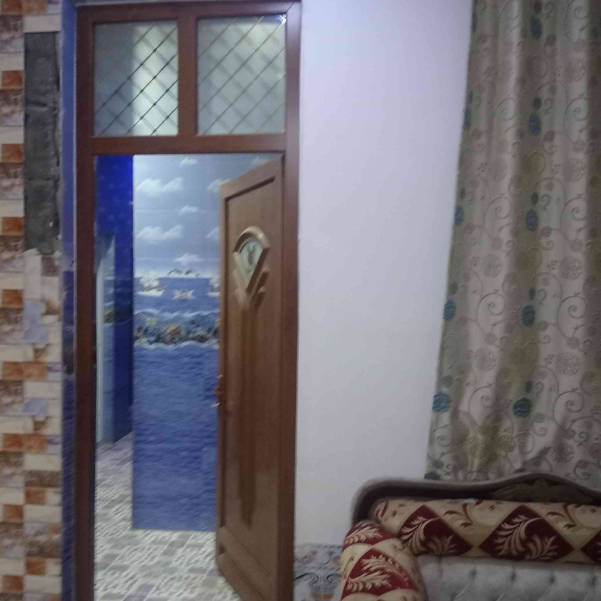 دار للبيع 
حي النصر  شارع 80 قريب من الساده البوخطه  الطريق المؤدي العلوية شريفه بنت الحسن( ع) ٢٠٠ م طابو زراعي سند ٢٥ بأسمي تحويل مباشر 
♥️♥️♥️♥️
يحتوي على ثلاث طوابق بناء حديث 
♥️♥️♥️♥️
الطابق الاول غرفه وكلدور ومطبخ واستقبال ومجمع صحيات وحديقه وكراج يسع سيارتين 
♥️♥️♥️♥️
الطابق الثاني غرفتين وكلدور ومجمع صحيات وغرفه غير كامله 
الطابق الثالث غرفه مع سطحين 
عرض الشارع ٧ م  
مكانه الفرع المقابل الملعب ٧ بيت عن الشارع 

السعر ١٩٠ وبي مجال قليل 

***********
