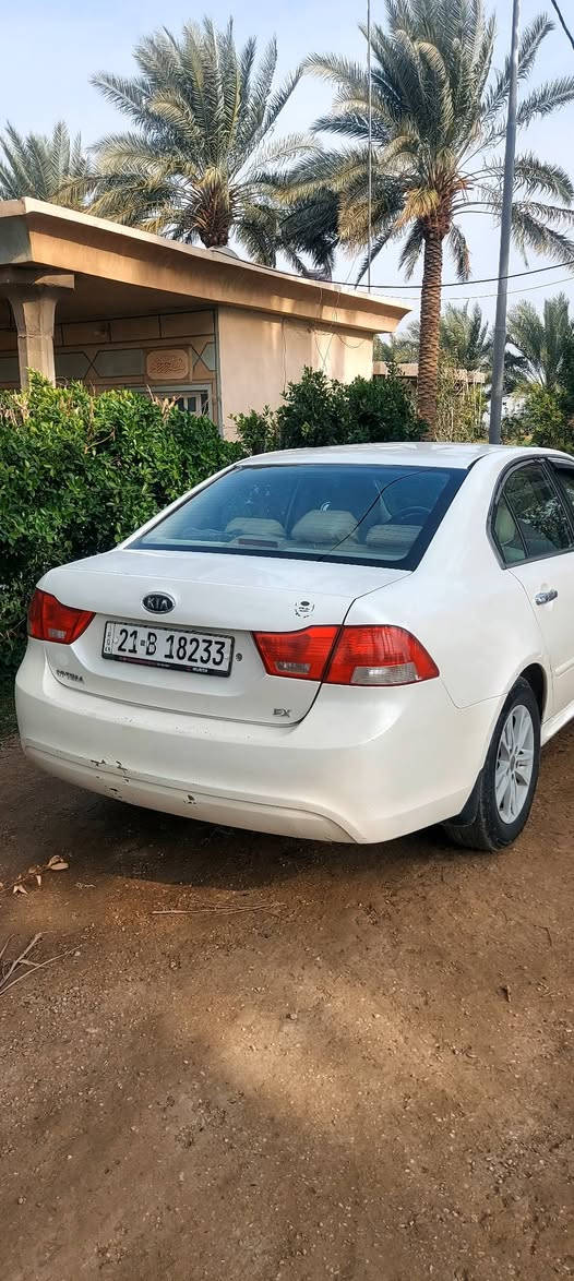 السلام عليكم اوبتما 2010   خليجي . رقم سليمانية بأسمي سنوية تنتهي ب2030 
مكفولة گير ومحرك 
تدفئة وتبريد كامل عالاخير 
دواخل شواصي مكفول وكهربائيات كلها شغالة 
بيها قطعتين وحدة صبغ و حده بارد وبيها شخوط خفيفات 
مكانها بابل / الاسكندية / الرقم ***********
السعر 115 وبيها مجال جدا قليل
