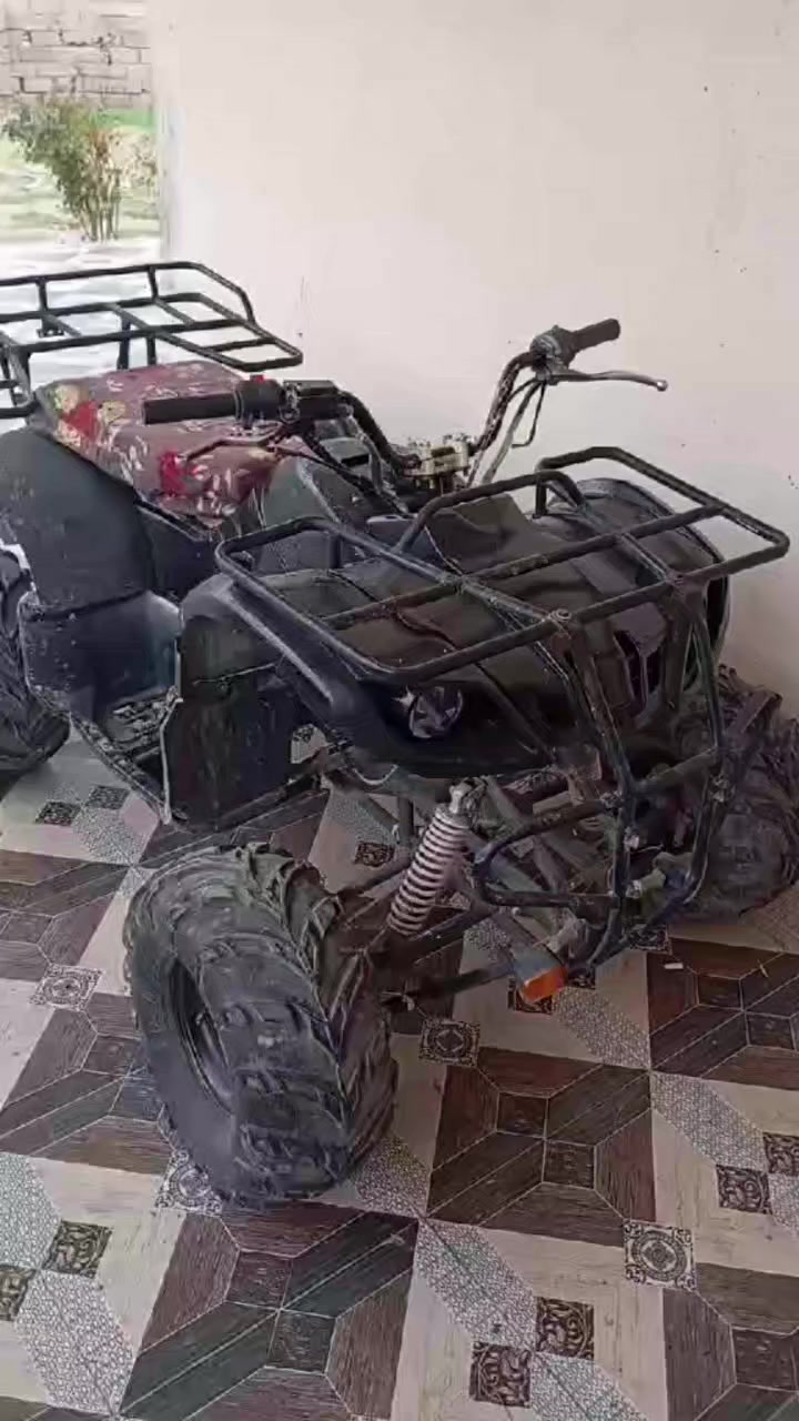 دراجه رباعي لبيع السعر ٤٠٠قفل محرك خير من الله كهربائيات كامله المكان ديالى بلدوزر ***********
