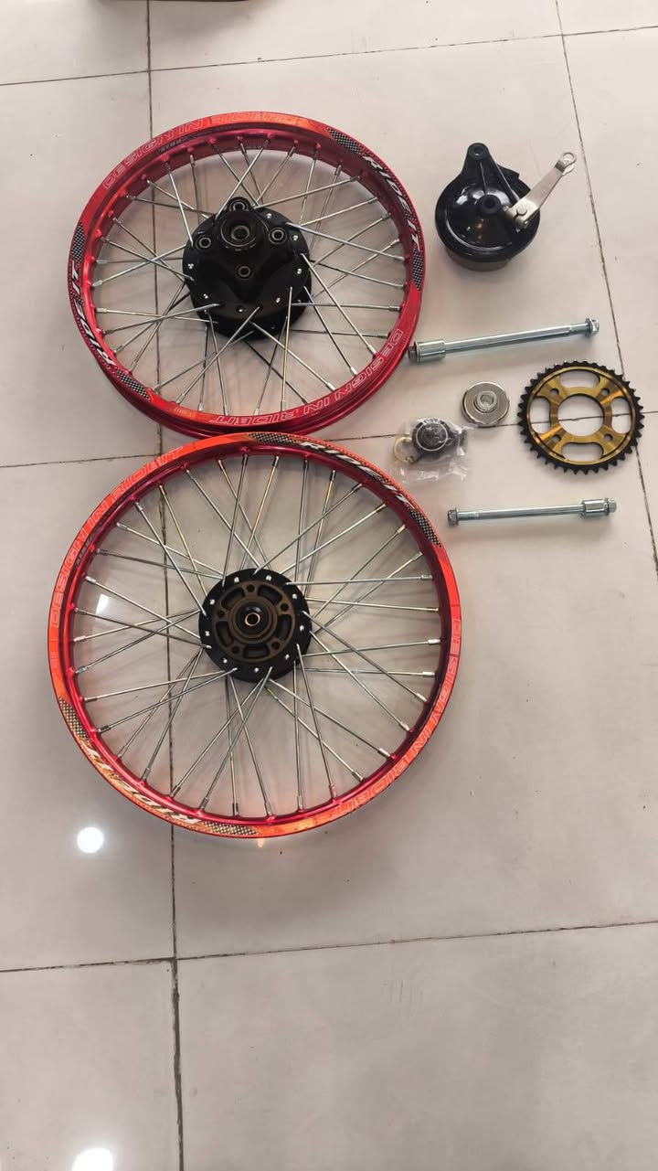 على بركة الله/توصيل كل مناطق العراق 
بسم الله 💙
وصول حاويه غراض نامه شلامجه متوفر كافة غراض النامه البلاديه وجميع أدوات الدراجات 
ومتوفر ايضا تعميره دراجه كامله باسعار مناسبه وغراض اصليه 
واتساب***********. جمله مفرد
