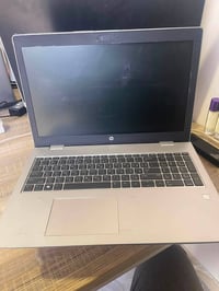 بعد نفاذ الكمية توفر للبيع – عدد 5 حاسبات (Laptop) بحالة ممتازة 🔥 💻 ال...