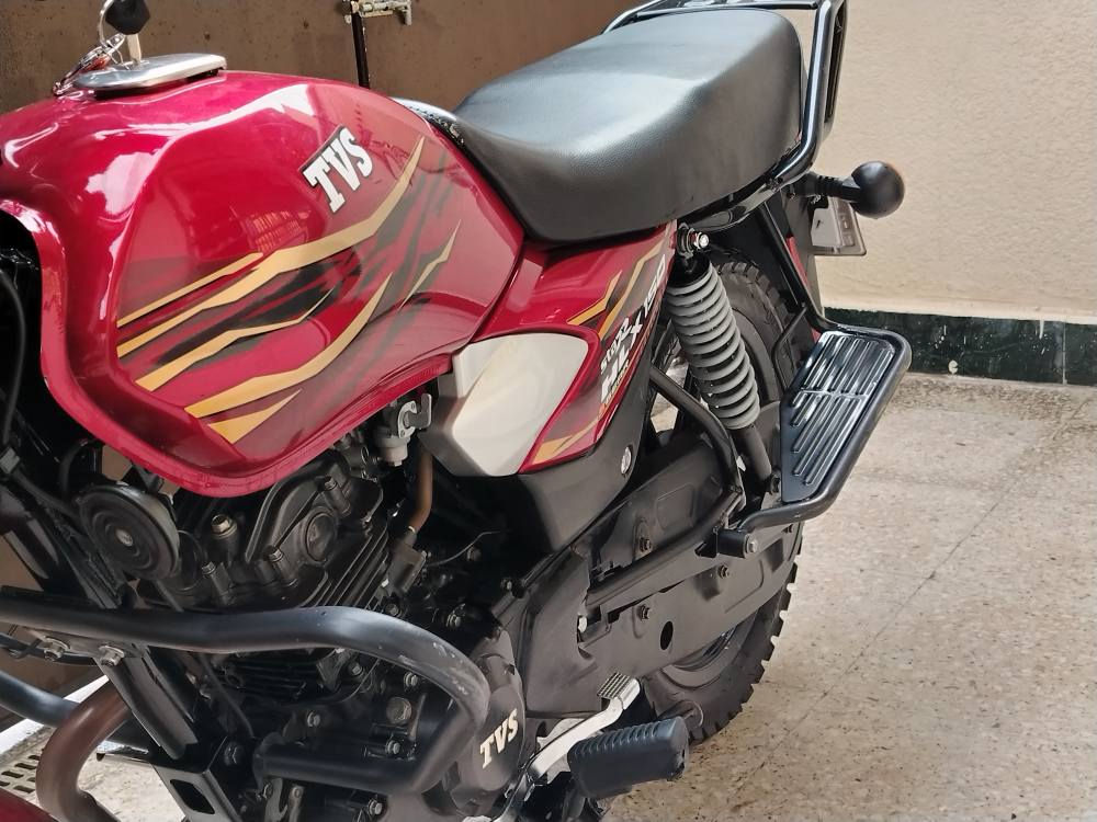 السلام عليكم دراجه تي في اس موديل 23 اخر اصدار دراجه جديده وحلوه وما مفتوحه مرقم هزه  جديده دراجه جديده ما متعوبه مكان البلديات الرقم *********** بغداد, العراق
