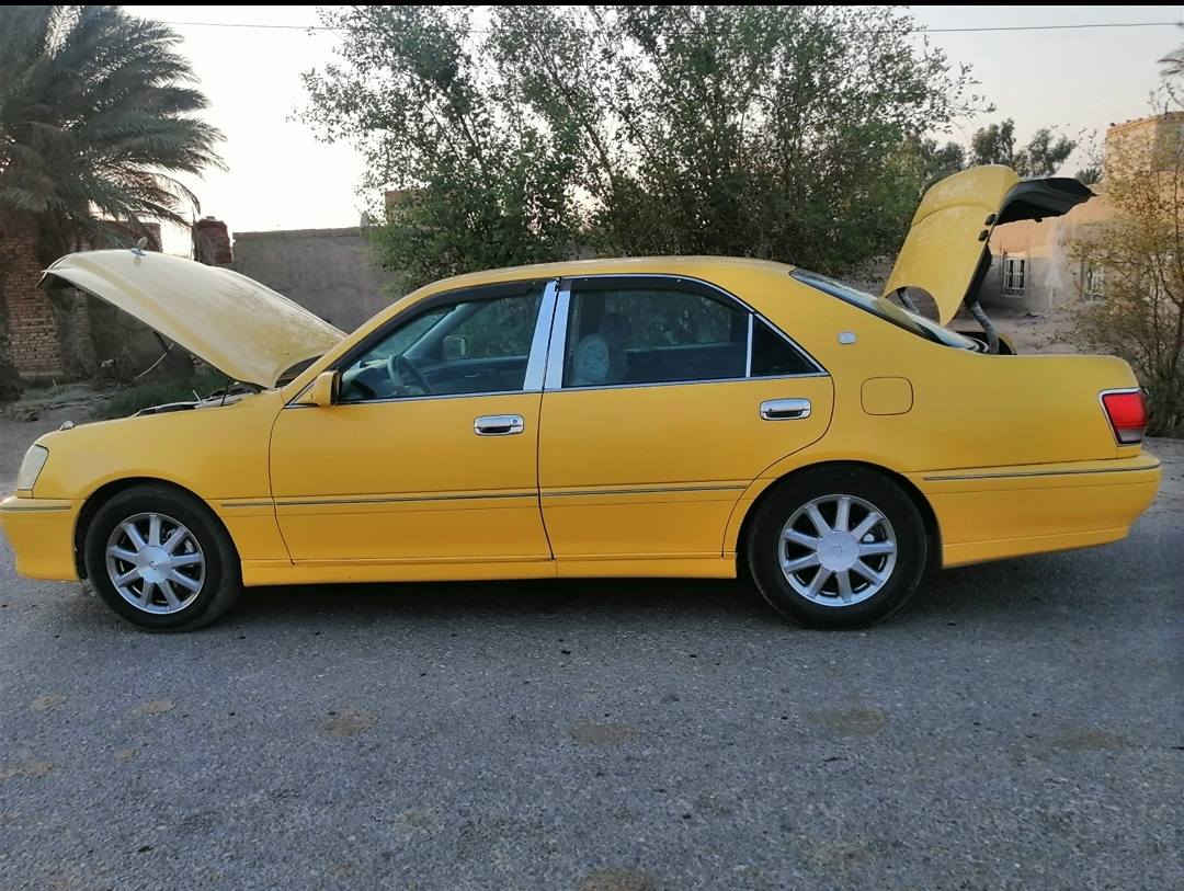 السلام عليكم
ملكه للبيع.  رقم نجف.
كفاله عامه من الكص
كرستال اصل داخل وخارج
شاصي 175 
مكينه. ديفور الجبير. كير ومكينه جدد
غرفه كهربائيه كله
4 دكم.
ثلاجه خلفيه
تبريد فول امامي وخلفي
دشبول عارف لعيساوي
تحويرة نجف فوك وجوه فول عوازل
مري شفط
حساسات كله شغاله حته اذا التاير نازل يطلع عدك.
دبل شاشه.
دبل عينه. 
سنتر لوك ع الريمونت.
سنتر لوك مع الكير يفتح ويقفل يعني تقفل كير تفتح لسياره
دمام خلفي فول.
برده خلفيه.
هيتر مري.
سياره كله بلاديه مابيه تلزيكات
مري اوتو
تحكم ستيرن
ستيرن كهربائي.
سكليتر كهربائي
حداديه جديده امامي وخلفي ستوني مسويه
تخم تاير جديد ستوني شاده
باتري جديد ستوني شاده

عليه غرامات مليون اينزلن من لسعر. 
 لسعر 115.  واذا اكو مراوس اوبتما. سوناتا.
وعدكم معلومه المداور نفتح. 😉  ***********
