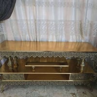 طاولة • السعر تحت الصورة