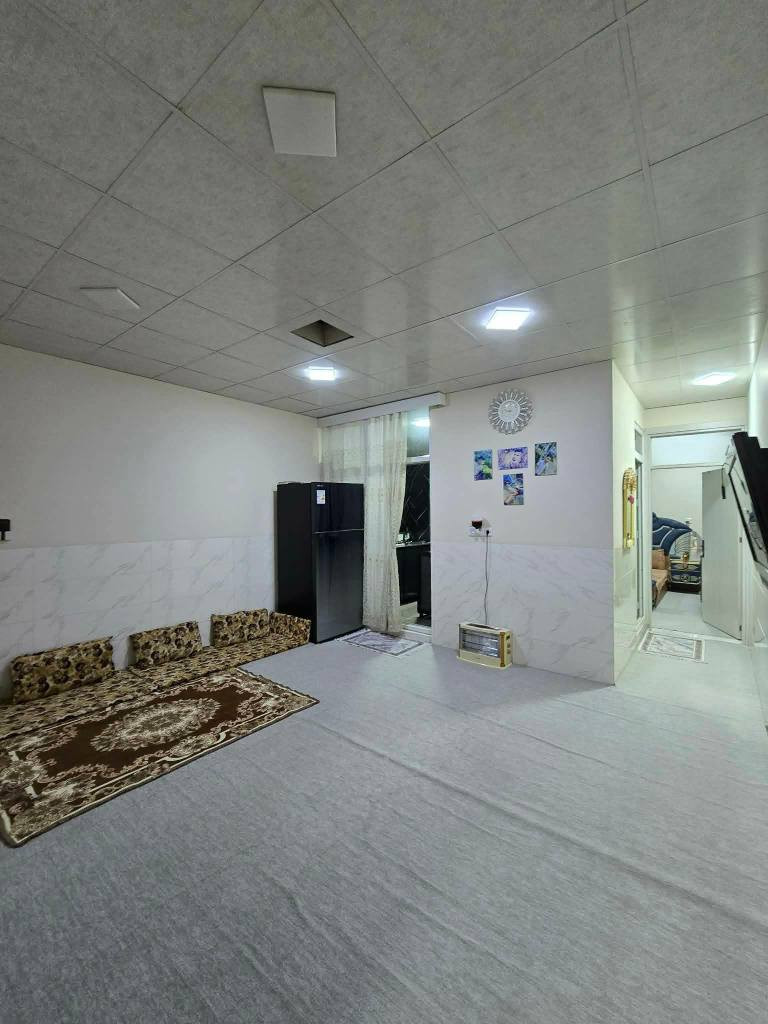 السلام عليكم بيت للبيع 110متر رقم مقابل ملعب شورجة عل سايد بنجا علي قرب انشائيات شيخة بيت قريب شارع عام ومنطقة فول خدمات والبيت بناء حديث فول سيراميك وسقف ثانوي بي غرفة نوم وهول واستقبال ومطبخ وصحيات السعر 45مليون كركوك, العراق


**إذا كنت صاحب هذا الإعلان وتريد حذفه لأي سبب، رجاءا أرسل رسالة إلى الدعم الفني**