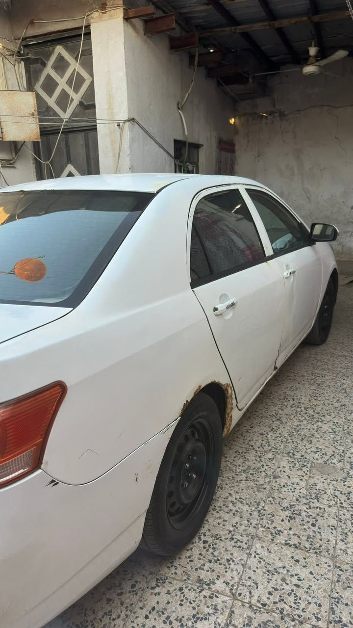 سلام عليكم بي واي دي 2013 g3 السياره خير من الله حداديه تخم تاير تبريد مكينه هوندا گير عادي تحويل ثاني يوم بسمي سنوية 2030 بيه ملاحضات بسيطه وهاي الخياسات يتصلحن مكاني بصره السعر 42 وبيه مجال الرقم *********** مامتواجد على الفيس الشراي يتصل
