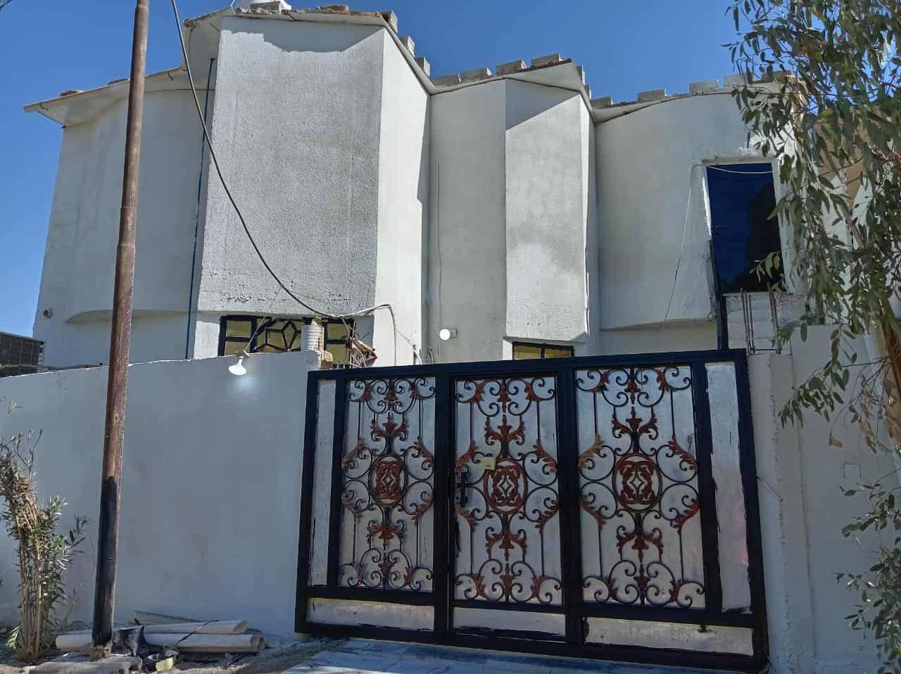 بيت 200متر طابو زاعي سند 25بسم عراقي العنوان الجزيره باب الهوه قرب مجمع طبي شارع الياء سنترالبيت طابقين طابق الاول ديوانيه وصاله قرقتين ومطبخ صحيات خارجيه وداخليه 
طابق ثاني قرفتين ومطبخ صحيات 
طابق ثاني سندويج البيت بي درج داخلي ودرج خارجي
سعره 90


**إذا كنت صاحب هذا الإعلان وتريد حذفه لأي سبب، رجاءا أرسل رسالة إلى الدعم الفني**