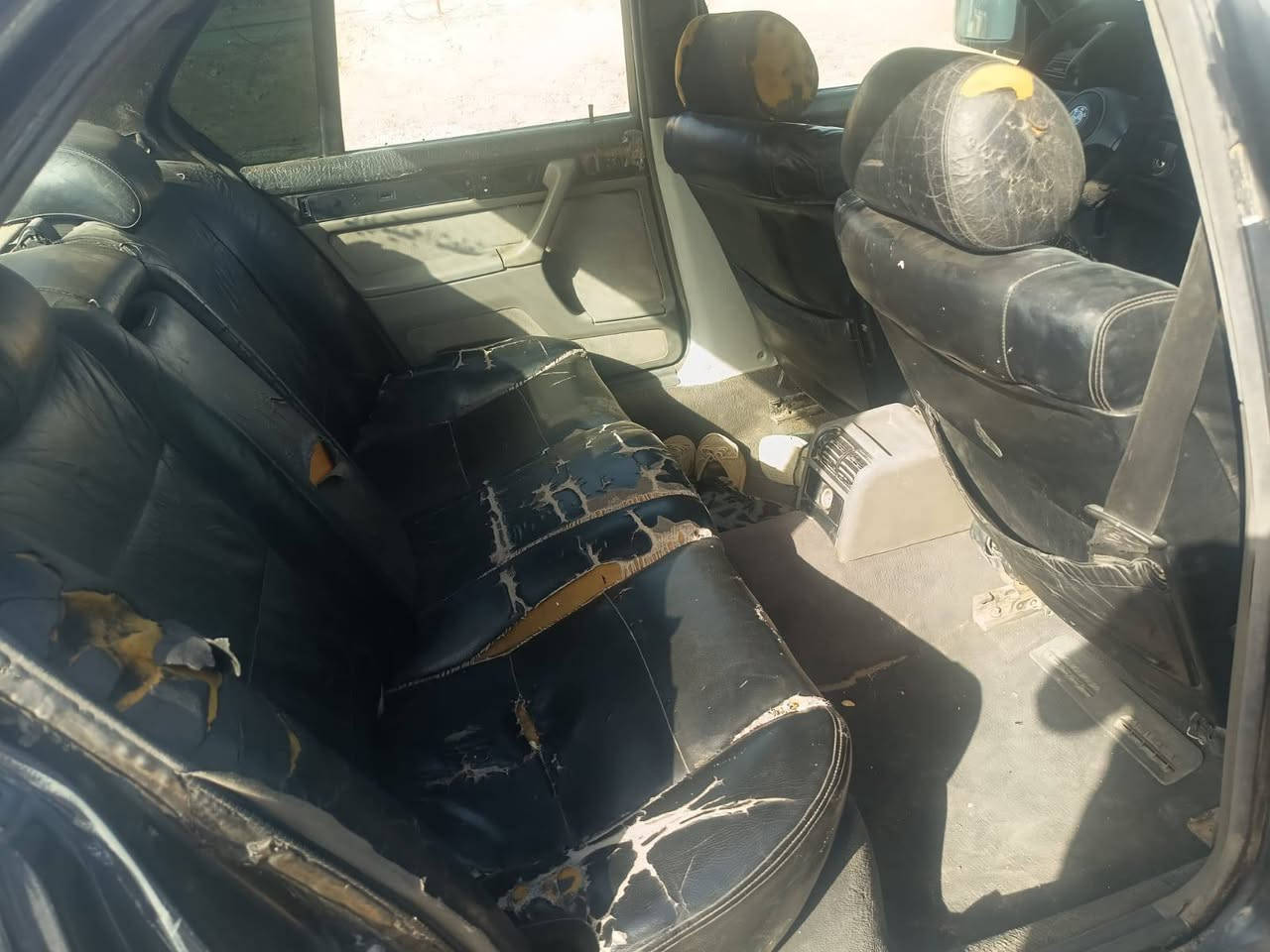 سياره للبيع / بي ام حجم 730
موديل 1989

محرك وگير شرط 

طخم خير من الله جديد معمر

سنوية خضرة تحويل مباشر من الشرعي 

سيارة جاهزة  السعر 28 ورقه وبيها مجال للطيبين بيك خير ودلل 

مكلف بالنشر 

التواصل واتساب على هذا الرقم صاحب سياره 

***********
