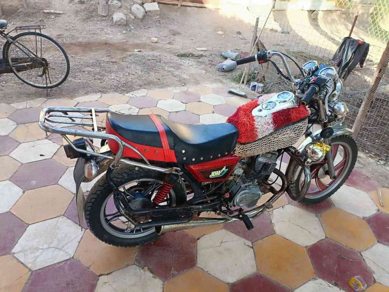 سلام عليكم دراجه جونده البيع موديل 2017 مكفوله من كلشي وكله شغاله مكاني الديوانية وسعر خاص وشراي بيه خير ويدلل هاذه رقمي ***********
