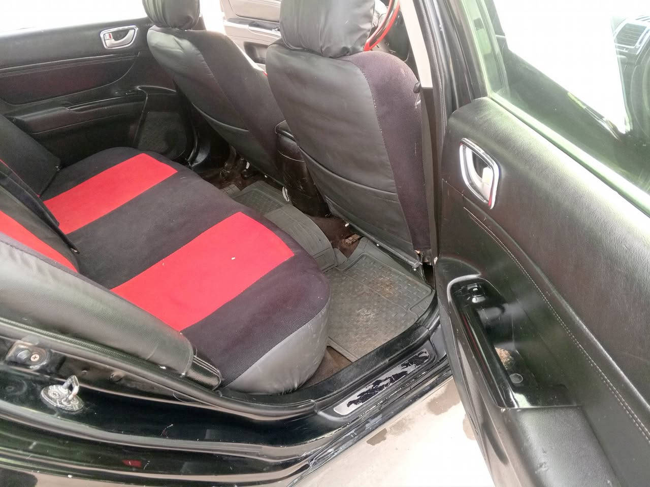 السلام عليكم من رخصت مدير الكروب سوناتا 2007   6 سلندر رقم بغداد انكليزي بسمي محرك   بي بخار صدر تخم تاير تمام مصبوغة عام السعر 69 الاتصال ***********و *********** العنوان ديالى جديدة الشط اتصال فقط
