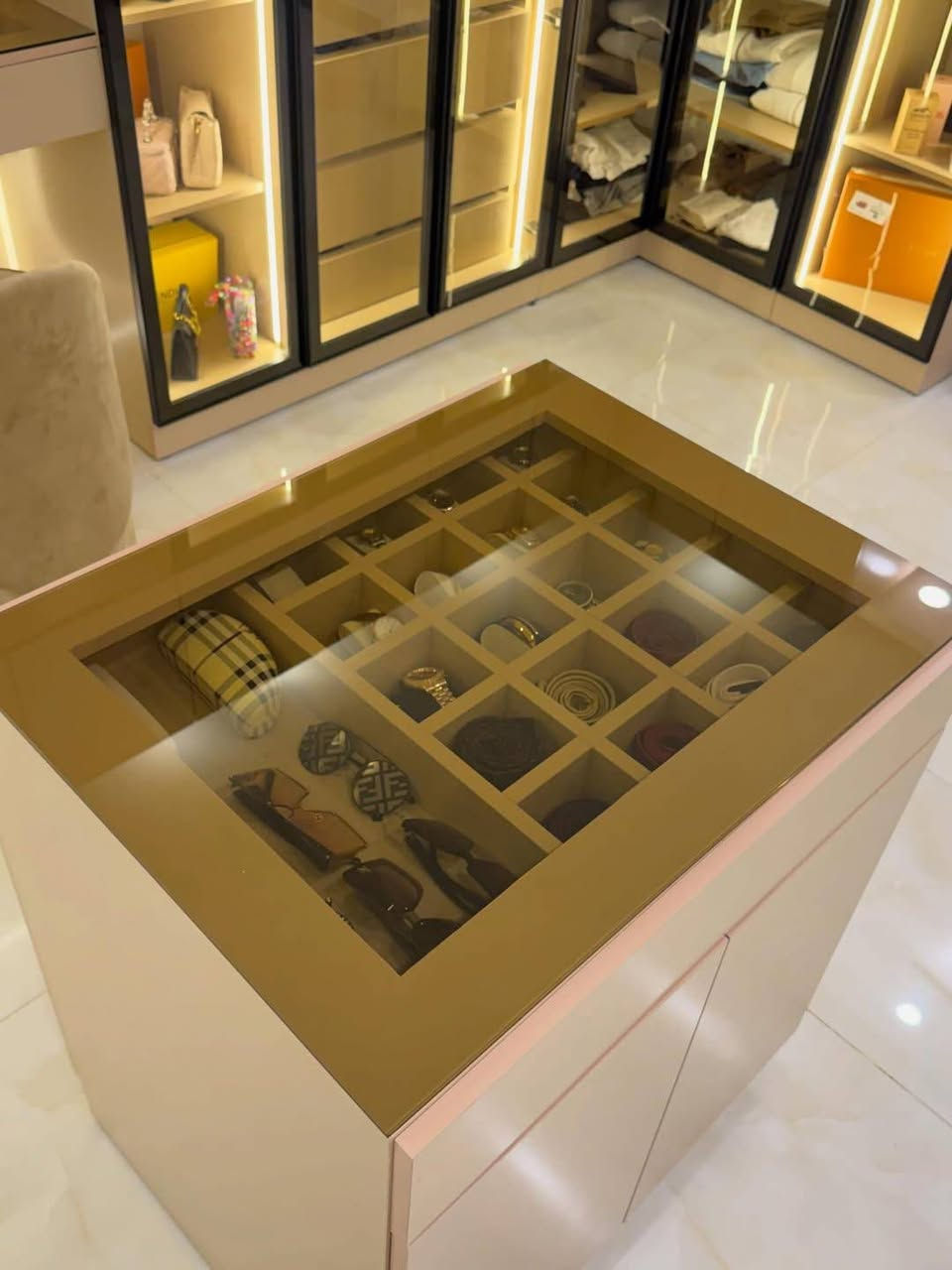 عرض خاص مده 10 ايام بس 😍
..صار سعر متر دريسك روم (200) الف 
✔️ مميزات العمل:
✅خشب mdf تركي 
✅ نظام كابينات عملي
✅ مواد درجة أولى
✅ تفصيل حسب القياس
✅ تنفيذ وتركيب داخل بغداد
✅نقل مجاني 
✅كادر مخصص للقياس موقعي
✅سكك مجرات ثقيل
✅نرمايد ثقيل درجه اولى 
✅عمق 55،60
✅مقابض من اختيار الزبون 
✅لون من اختيار الزبون 

📞 للتواصل: ***********
