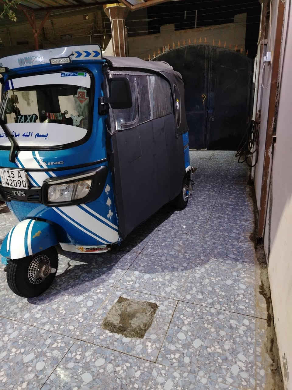 تكتك للبيع موديل 20 جاهزه كماليات وغرفه وكهربائيات ورقم نكليزي ربع متصرف عليها كبل للشارع السعر المطلوب 6500مليون لتواصل خاص او علئ ***********
