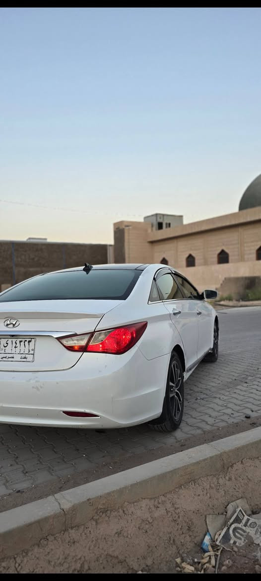 🚗 للبيع: سوناتا 2012 – وارد امريكي 🚗
اللون: صدفي ✨
المواصفات:
✔️ تشغيل بصمة
✔️ فتحة سقف بانوراما
✔️ مقاعد جلد
الصبغ: بيها قطع صبغ ابيع صبغ عام 
الأضرار: جاملغ أمامي أيمن 
الرقم: بغداد / مشروع وطني
الملكية: باسمي مباشر
📌 الموقع: النجف – قرية الغدير
💵 السعر: 93 ورقة قابل للتفاوض
📞 للاتصال: ***********
