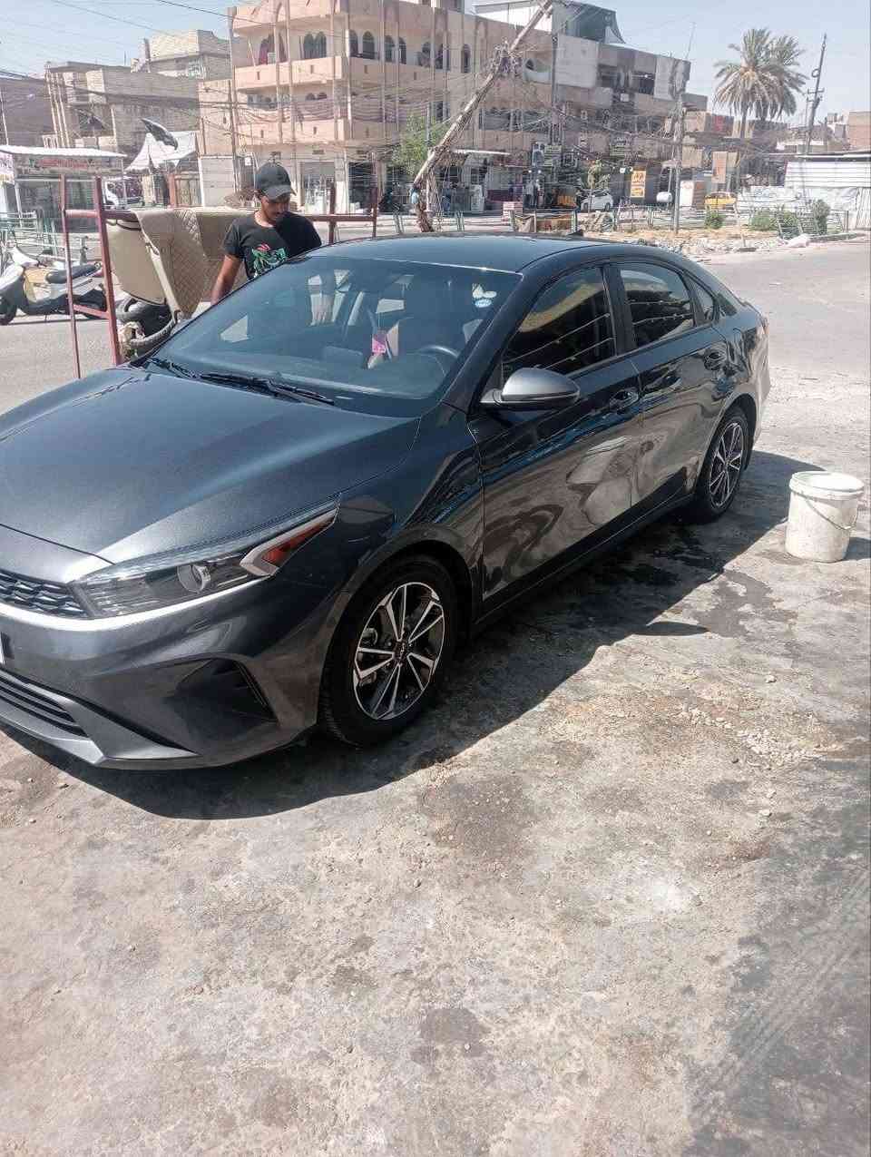 سلام عليكم سياره فورتي موديل ٢٠٢٢ حادث باب وشبر بجاملغ الوره مواصفاته معروفه مكان مدينه الصدر 
***********
