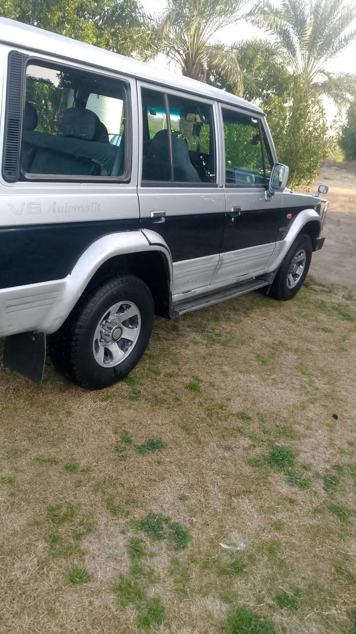 اسلام عليكم كالوبر للبيع موديل ٩٥ جاهزه كفاله حتى من الصبغ رقم بغداد انكليزي بسمي سنويه ٢٠٢٦ السعر ٦٨ وبيهه مجال للاستفسار اتصل ***********
