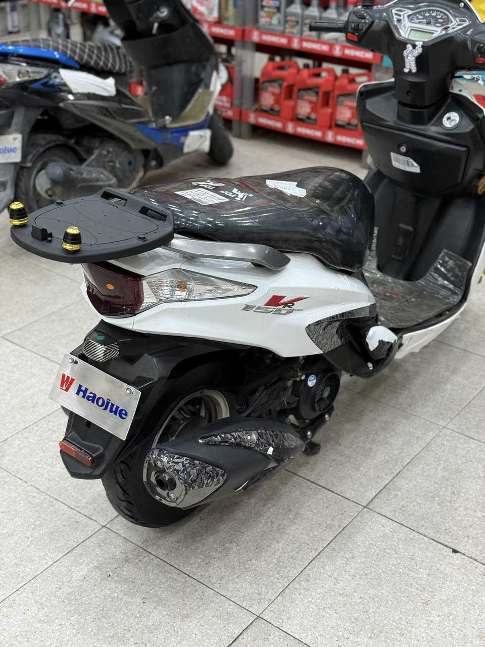 يالله سلام عليكم البيع هاوجي دبابه مسجل موديل2019 سعر خاص والي ماشراء لا يدخلي
الرقم ***********
