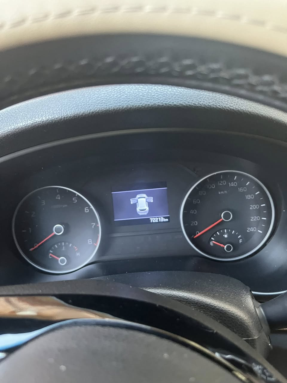 السلام عليكم  كيا سبورتج مديل ٢٠٢٠. خليجي ماشية ٧٢ شرط الفحص  بسم الحجي  سنوية جديدة  رقم دولي جديد  مواصفات  محرك ٢٠٠٠ دوش  شاشة  كامرة دوارة تحكم ستيرن تبريد قطعتين هند ابريك بل رجل اشارة بل مري وشفط المري شاشة اعطال  ثلاثة انضمة قيادة  داخل لونين عسلي واسود سويج عدد ثنين   فول عدة الفتحة و البصمة   ويل كب حجم ١٩  سيارة جديدة  بعدهة على وضعية الشركة 
ملاحضة : بيهة ٤ رصعات بل قمارة بسيطة جدا  السونار مرفق بل منشور 
السعر  210  وبيهة مجال بسيط 
مكاني بغداد حي التراث 
الرقم /***********
