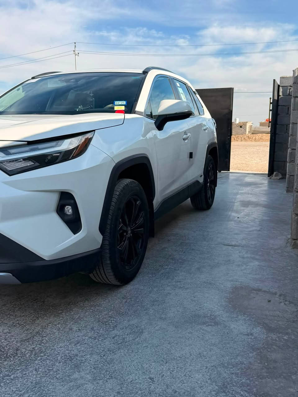 السلام عليكم
Rav xle 2024 هايبرد

السعر ٢٧٠ وبيها مجال 

وارد امريكي

سياره خير من الله بعدها جديده 

ممشى ٧٢ 

رقم بغداد بسمي 

مواصفاتها 

محرك بانزين ٢٥٠٠

لون ابيض 

داخل لون جوزي (جملي)

نظام قفز تلقائي

رادار امامي

تحديد مسار 

مثبت سرعه 

نقاط عمياء 

كامرة خلفيه 

رادار خلفي جانبي 

تدفئة ستيرن ومقاعد اماميه 

قطعتين تبريد 

ويل اسود فحم نقشه

تايرات نوع كرستال جديدات 

جنطه كهرباء

حادثها بابين جهة السايق والچاملق امامي كلهن تبديل وكاله حادثها خفيف بدون دواخل او تعديل 

***********

اتصال او واتس او مراسلة الصفحة

مكان السيارة شمال بابل
