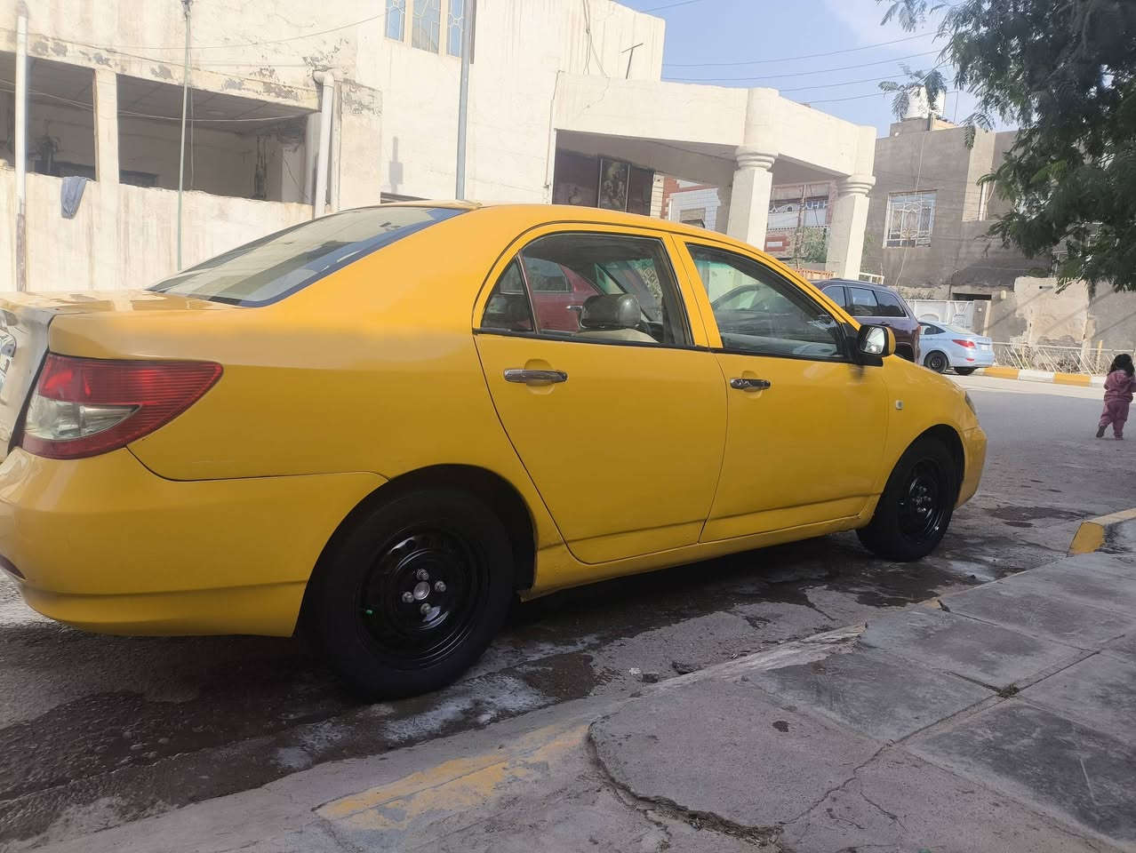 بي وادي مديل 10 مصبوغ جماليه مكفول من ضربه قويه جاهزه نقص تبريد فقد مكاني الناصريه مركز *********** مصفره هيئة وغرمات معليه ولا ربع
