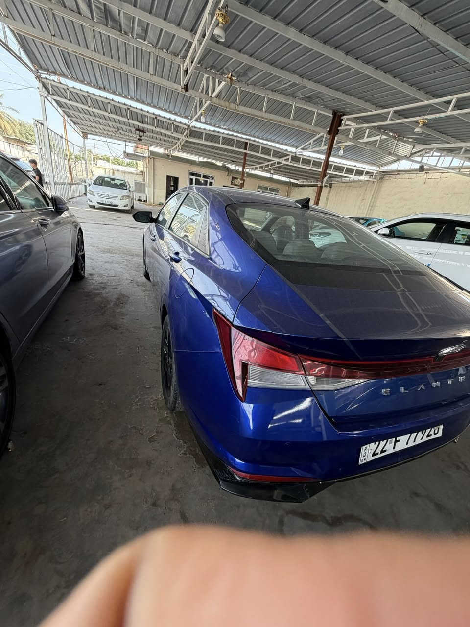 سلام عليكم الانتره موديل 2022
محرك 200 دوش 
كير أي تي المرغوب 
فول موصفات ١/١ 
فتحه 
بصمه 
شاشه جبيره 
رادار 
تحكم ستيرن 
كشن تدفائا 
فول بعد بيه موصفات هواي 
بيه صبغ ٣ قطع بدون دواخل 
رقم أربيل بسمي 
السعر ١٣٣ $ أو بيه مجال 
مكان سياره الدوره 
***********
