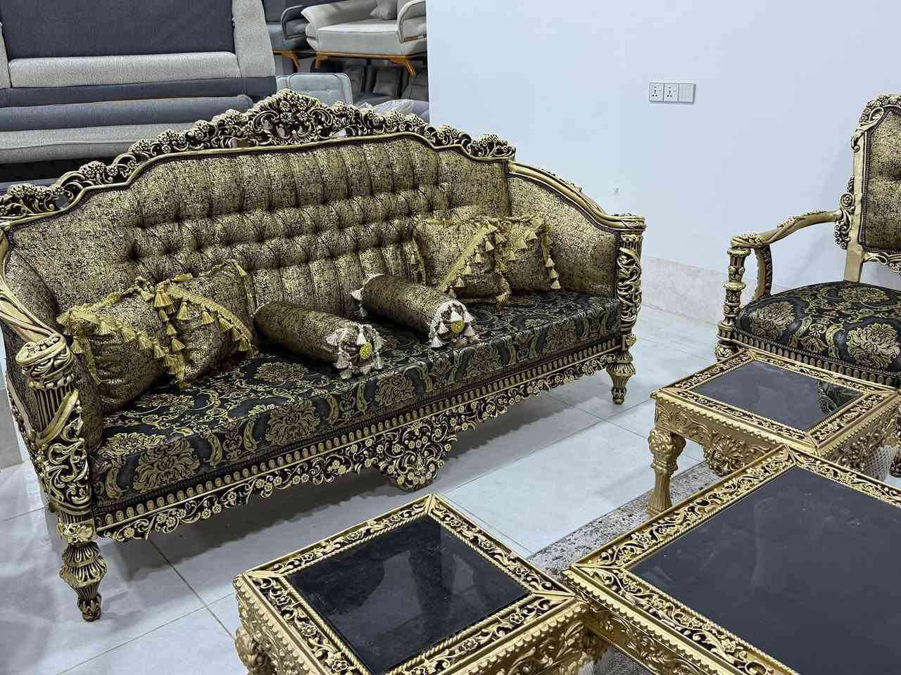 تخم إيفل – درجة أولى
خشب زان أصلي
سفنج سوفت مريح
قماش مقدف عالي الجودة
10 مقاعد + 5 طبلات هديه + 12 كوشه 
ضمان حقيقي
✨ تشطيب راقي وجودة مضمونة
🚚 توصيل مجاني لجميع المحافظات
💰 السعر: مليونين و300ألف
📞 للاستفسار: ‏‪***********
