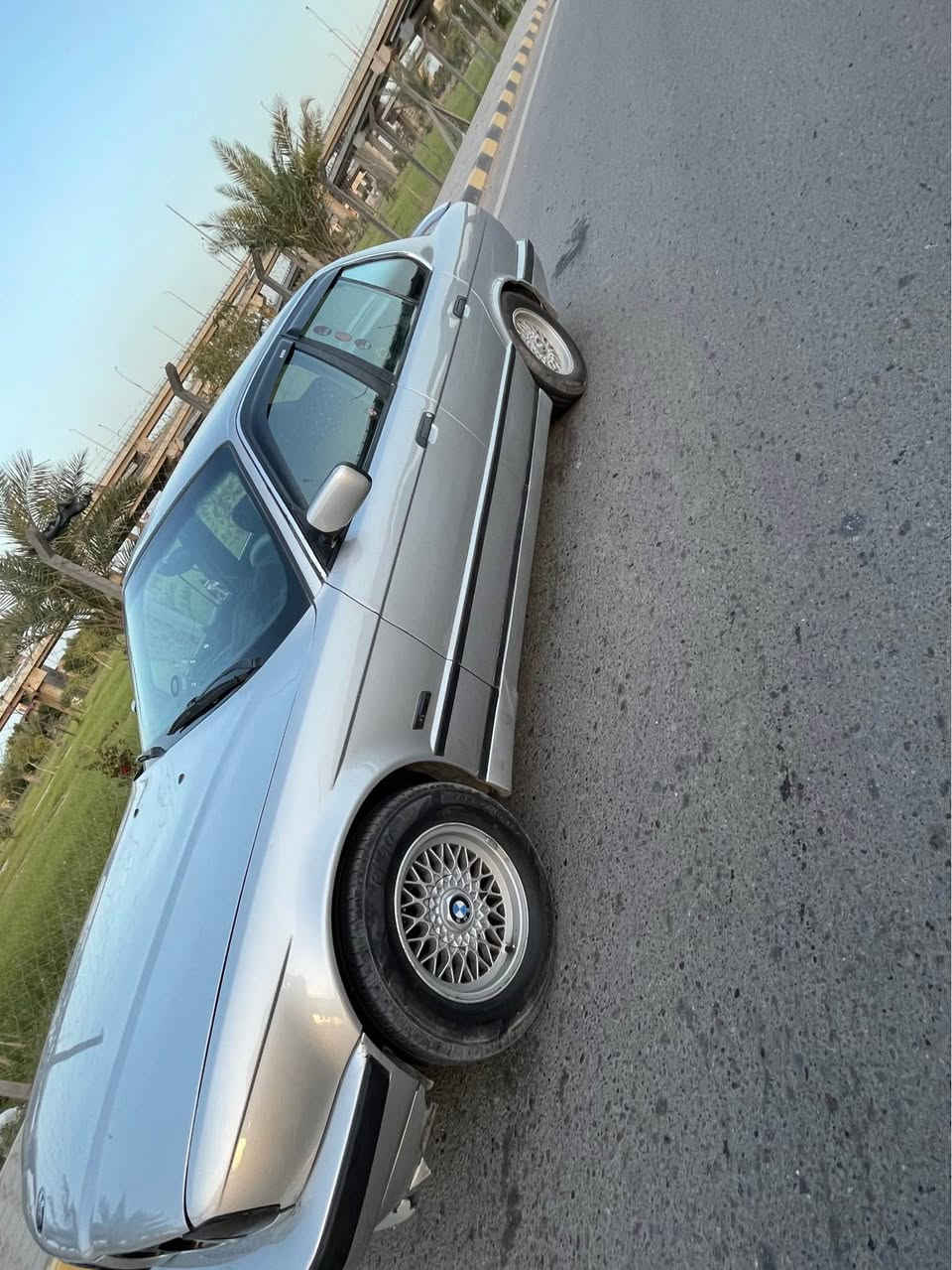 السلام عليكم 544i للبيع موديل1994سياره جاهزه كير محرك جدد حداديه نضيفه ستيرن كهرباء تخم تاير جديد وباتري جديد تخم لايت زينون بك لايت دخاني جديد السياره مسويله ادامه من كلشي منضومه البانزين و البلكات تبريد ثلج ثلج رقم انكليزي راعيه صاحبي شوكت متريد مداور او وكاله  كهربائيات كله شغاله مكاني نجفً السعر73 وبلخدمه*********** النجف, العراق
