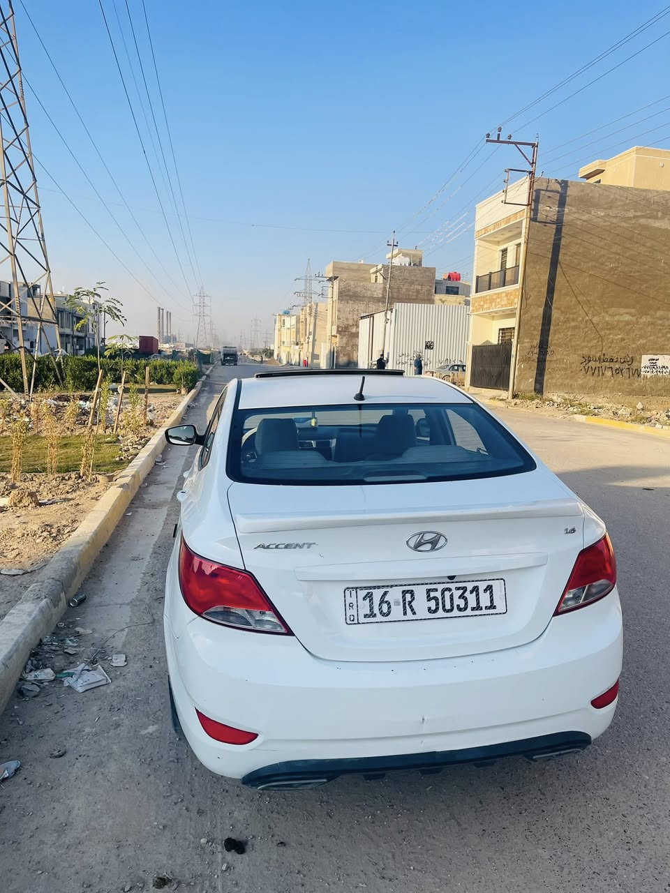 السلام عليكم 
اكسنت موديل 2016
فول مواصفات 
قطرتين المرغوبة 💧 
مكينة 1600
السارة نضيفة واحلا من الصور وجاهزة من كلشي ☺️

بيها منضومة غاز سعرها 500 الف. 

بيها جاملغ صبغ فقط!!!

سعرها 117. بيها مجال بسيط للطيبين 

***********
