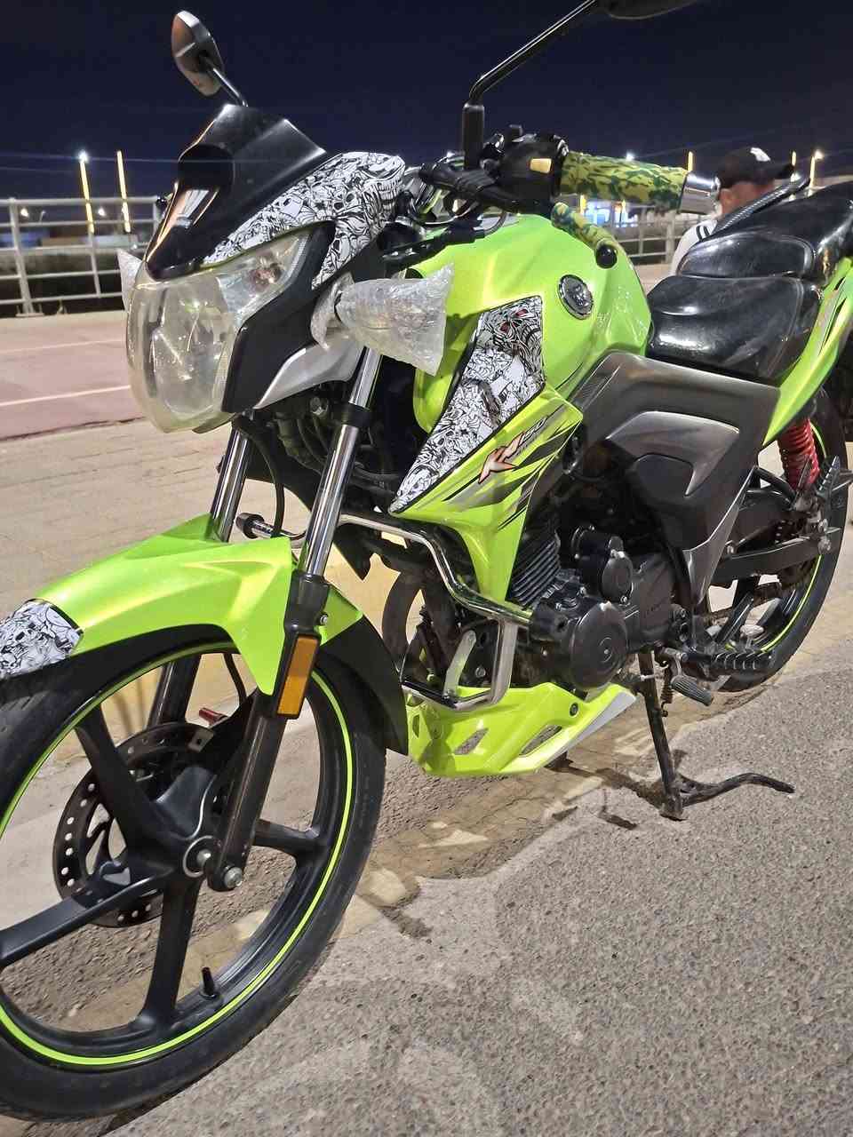 موطور هوجي موديل ١٩ مكفول كفالة عامة مسجل وكامل لوحات انكليزي موطور احلة من الصور بهواي سعر ١٥ قفل 
الي مو شراي لي دوخني ويدوخ روحة خوان فدوة العمركم


**إذا كنت صاحب هذا الإعلان وتريد حذفه لأي سبب، رجاءا أرسل رسالة إلى الدعم الفني**