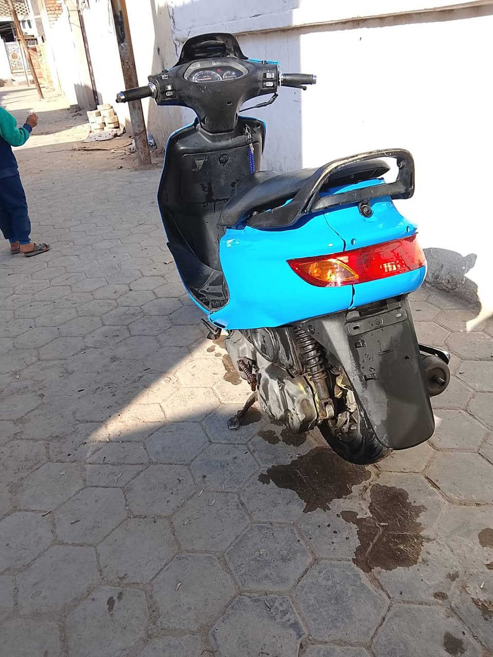 للبيع حاويه مكلف بالنشر سعر550وبيها مجال نجف حي الانصار اتصل عله راعيها ***********
