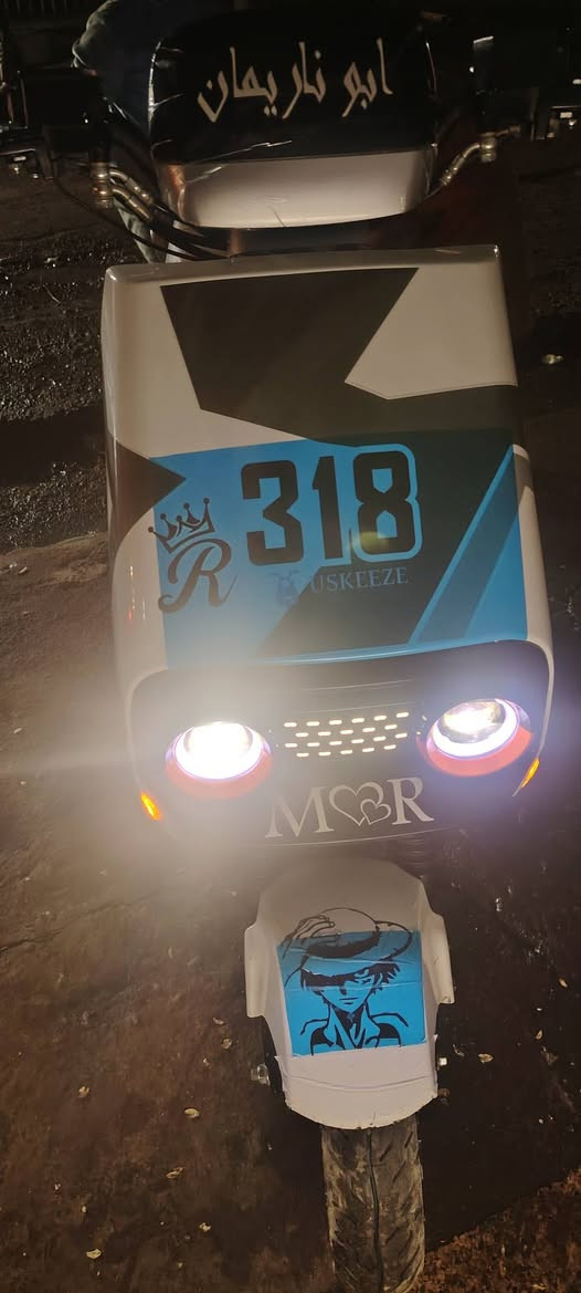 للبيع الاخضر خمس باتري السعر 450  والبيض سته باتري السعر 650  ***********     ***********
