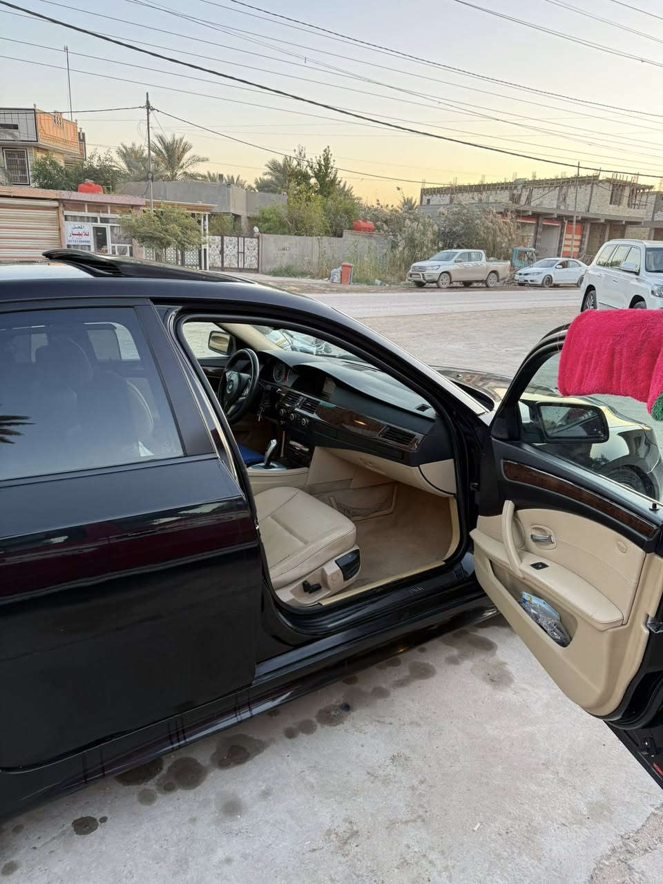 ٥٣٠ نوزل قصير N52 مكينه وكير حاويه شادهن قبل شهرين. جدد شرط
كير كوبرا

موديل2008 خليجي 
مكفوله من الحادث بيها بالدور الخلفي طخه بسيطه بس
صبغ حزام
مري شفط
وترحيب
فتحه  سقف 

داخل بيجي فول ٥ بردات  كهرباء

ويل BBS  وتخم. تاير حجم ١٩ اصلي وتخم سبيسرات اصليه حديد

دركه ام. تحكم. كروز سرعه  كله شغل
تبريد منضومه كلها جديد  تبريد كلش قوي
 دعاميات ودوس M5
 رقم  اربيل جديد وكله بسمي والمالك مالتها  صديقي بنجف
 لايت. داينمك يتحرك ويه الستيرن
بك لايت لد موًعادي 
هواي بيها تفاصيل بعد
سعر ١٢٠
 سياره جاهزه مكاني حله ***********
