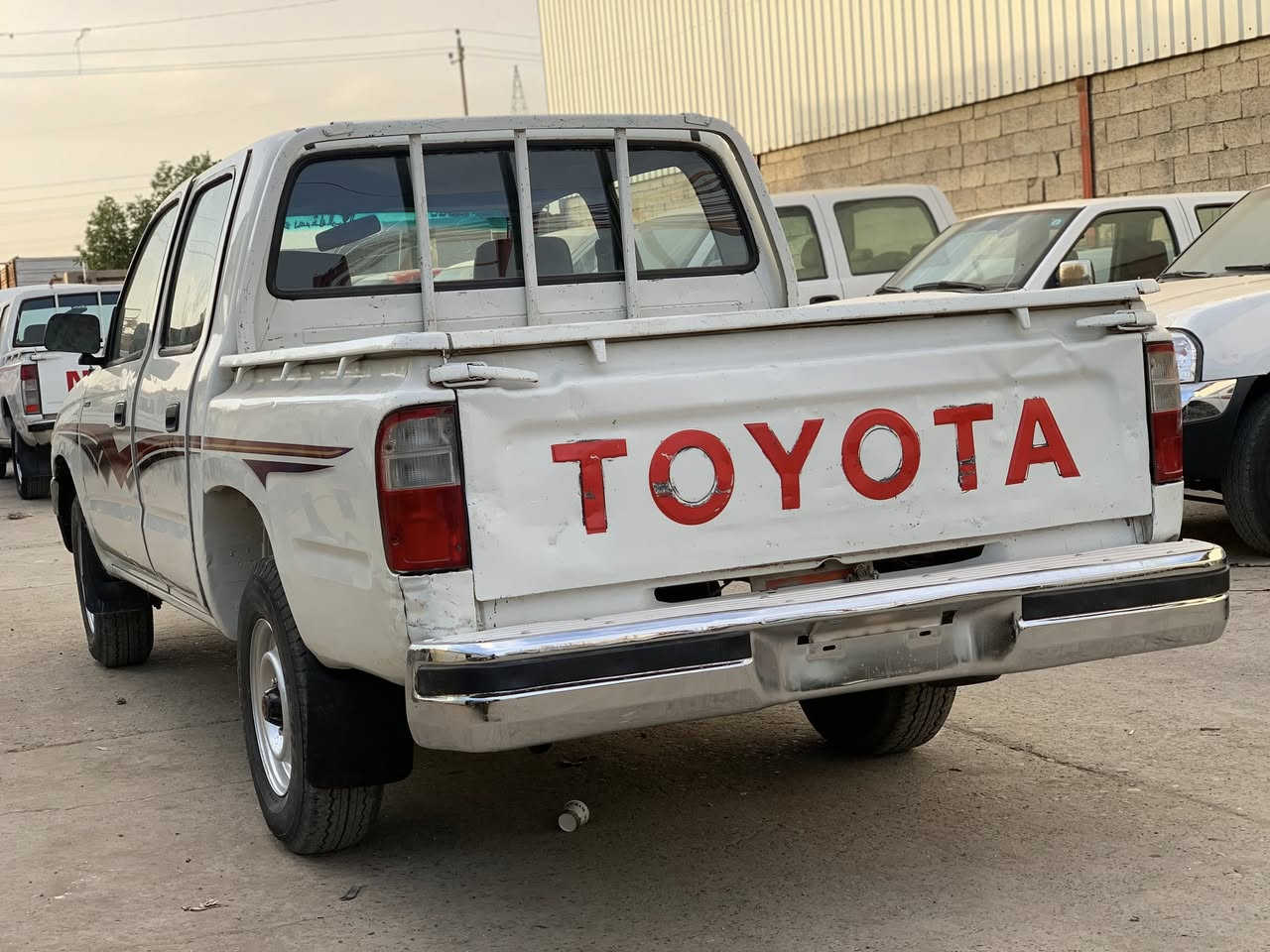 السلام عليكم تيوتا مديل 2000 سيارة مال مزاد دوله كتاب مزاد ادوات ما تسجل مكان بغداد جسر ديالى الجديد للاستفسار ‭0774 866 4548‬
