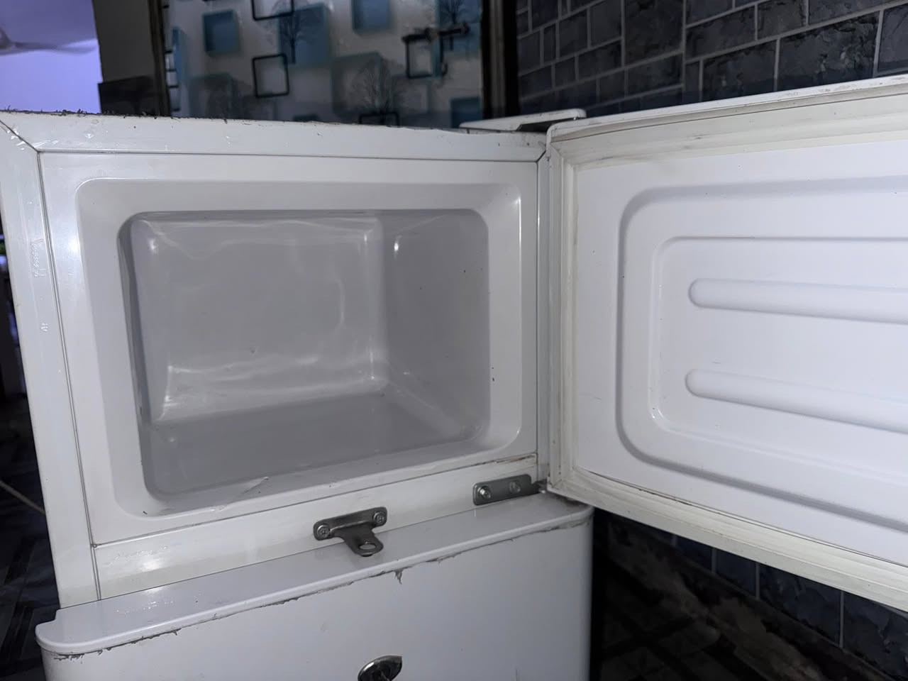 ثلاجه ماركه GOLDEN STAR صغيره للبيع نظيفه و جديده ما يبها اي خلل السعر 60 قفل بدون مفاصله و احراج بغداد حي العامل


**إذا كنت صاحب هذا الإعلان وتريد حذفه لأي سبب، رجاءا أرسل رسالة إلى الدعم الفني**